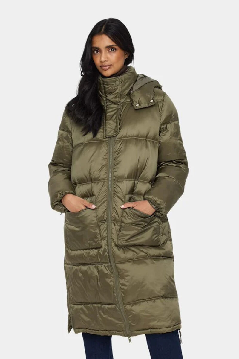 kalamata-francessz-outerwear.webp kalamata-francessz-outerwear.webp
