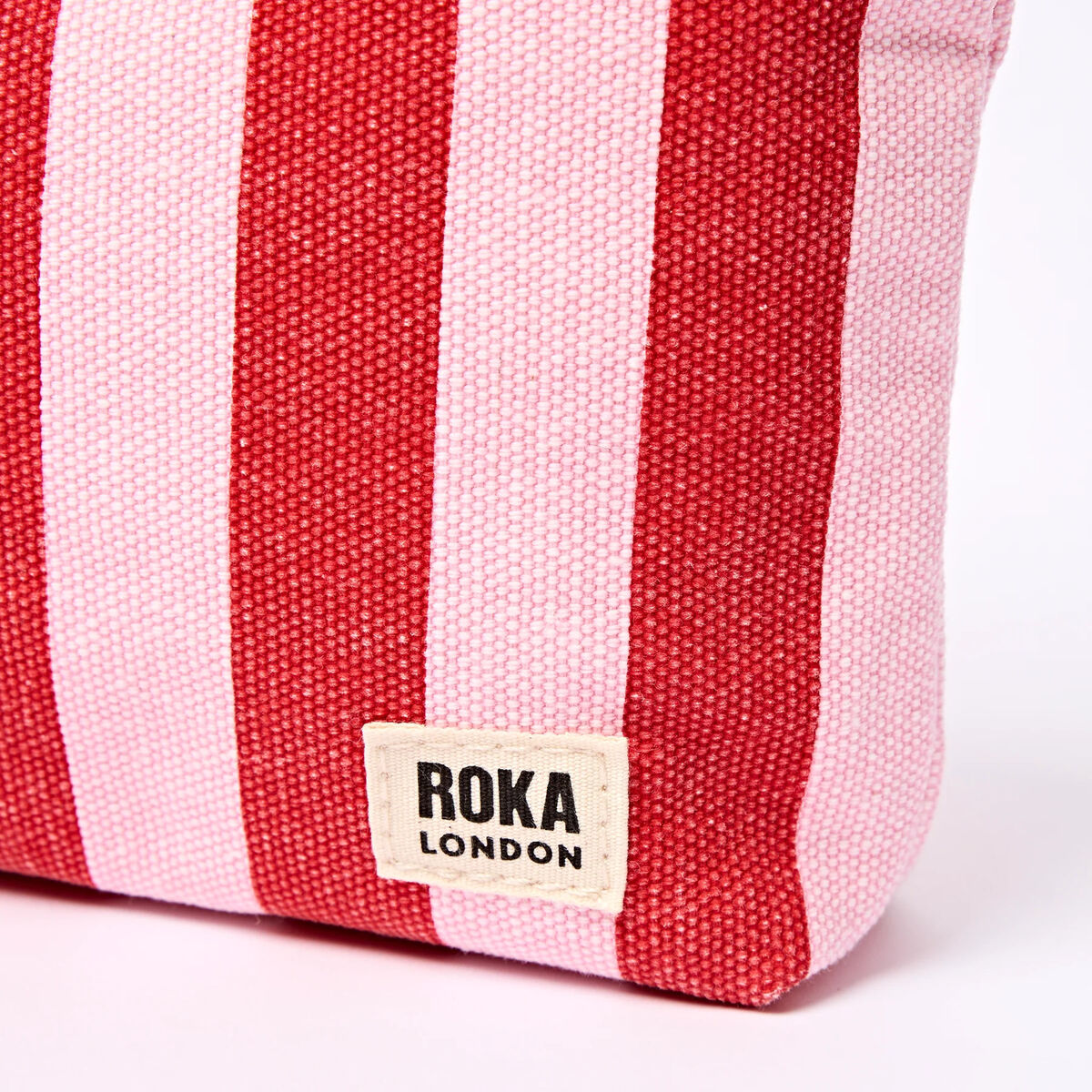 ROKA_MAIDA_VALE_MEDIUM_STRAWBERRY_STRIPE_LABEL.webp