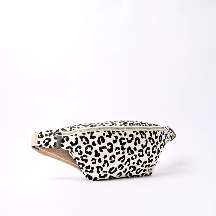 ROKA_MILL_HILL_SMALL_SUMMER_LEOPARD_SIDE.webp