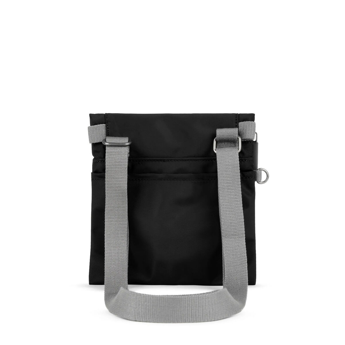 ROKA_STRATFORD_NYLON_BLACK_BACK.webp ROKA_STRATFORD_NYLON_BLACK_BACK.webp
