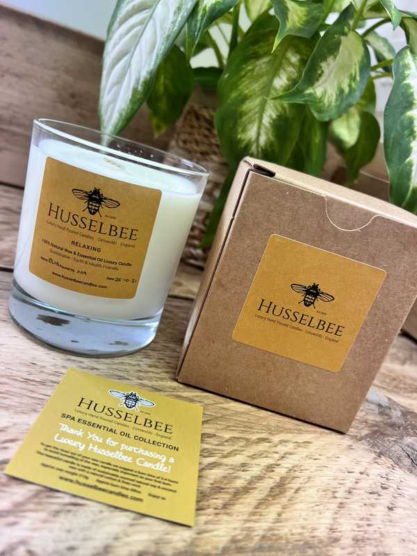 RELAXING ESSENTIAL OILS CANDLES