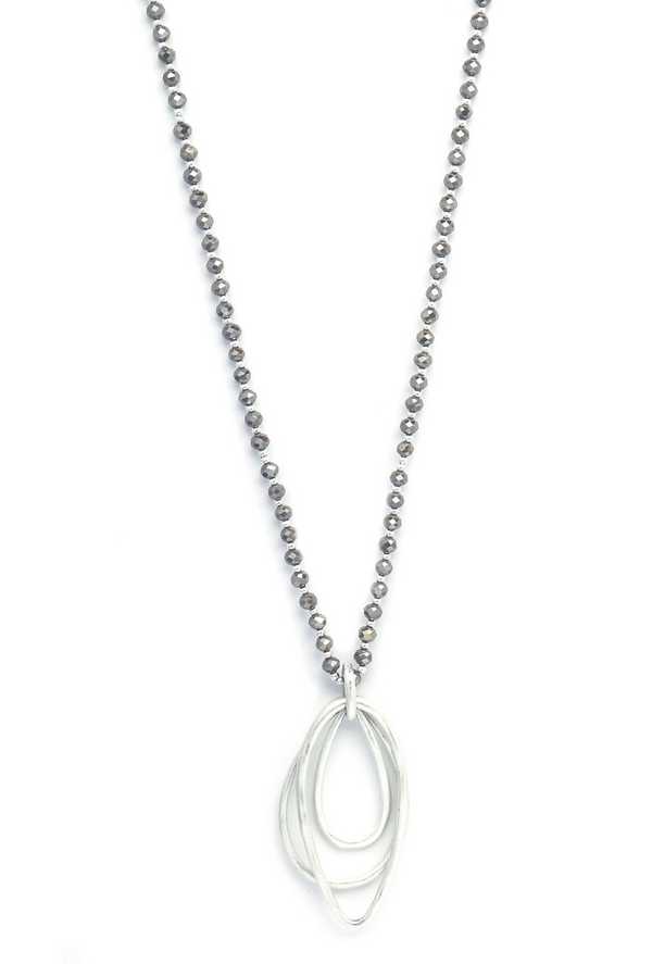 LONG NECKLACE WITH OVAL PENDANTS