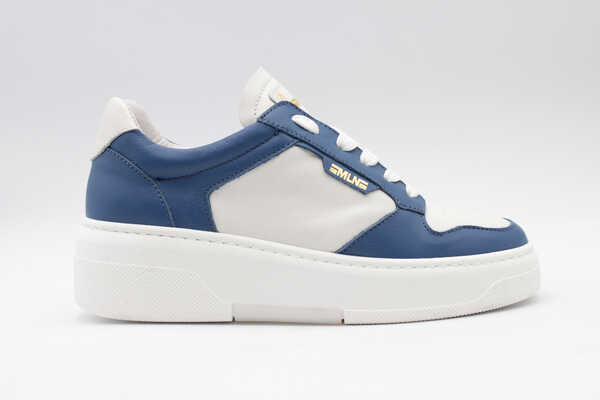 WHITE AND BLUE LEATHER TRAINERS